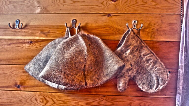 Sauna Hats: the ultimate guide to heat-proofing your head – Sauna Edge